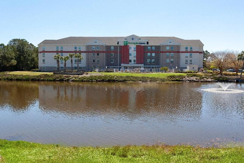 Holiday Inn Express Myrtle Beach - Broadway @ the Beach photo 1