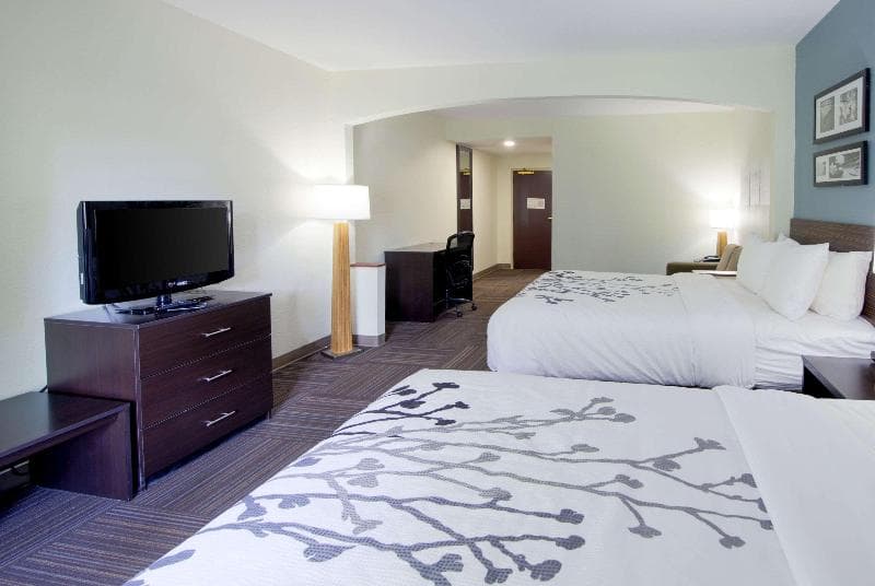 Sleep Inn & Suites Chesapeake - Portsmouth 3