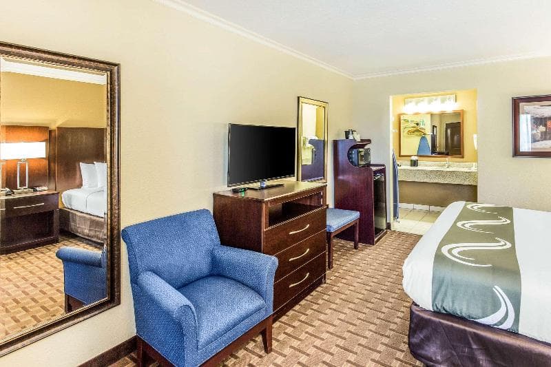 Quality Inn 2