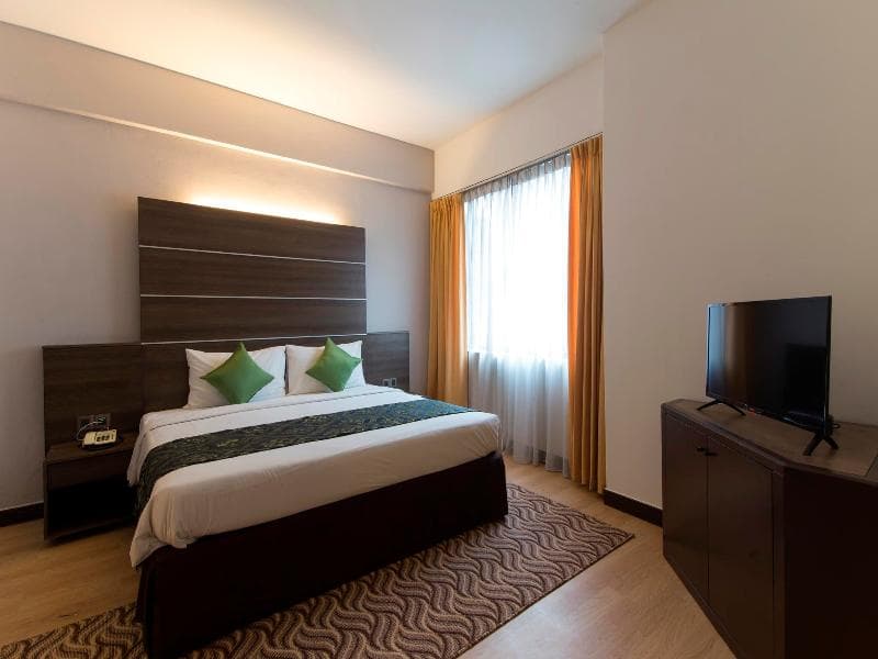Regal Park Hotel 5