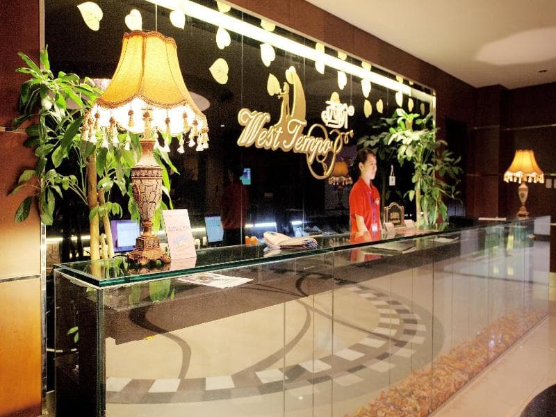 Wenjin Hotel main