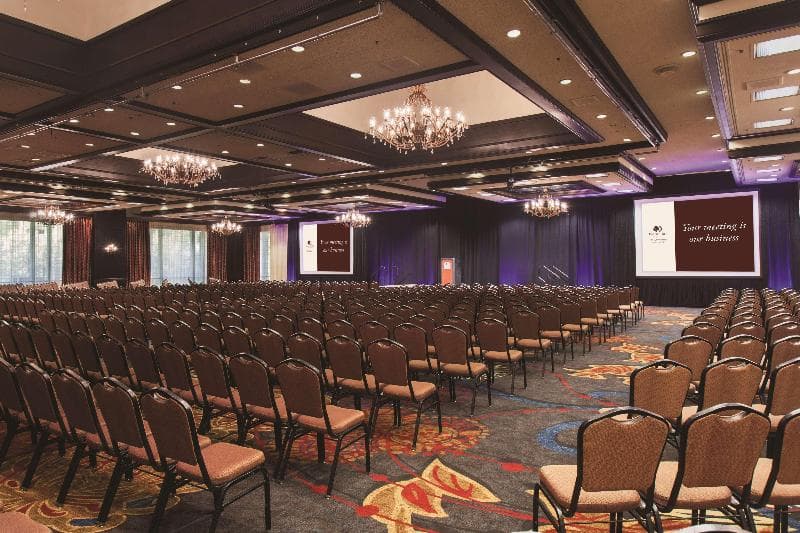 DoubleTree by Hilton Hotel Sacramento 4