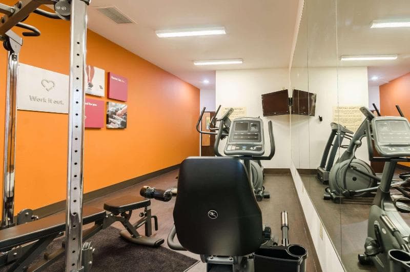 Comfort Suites 3