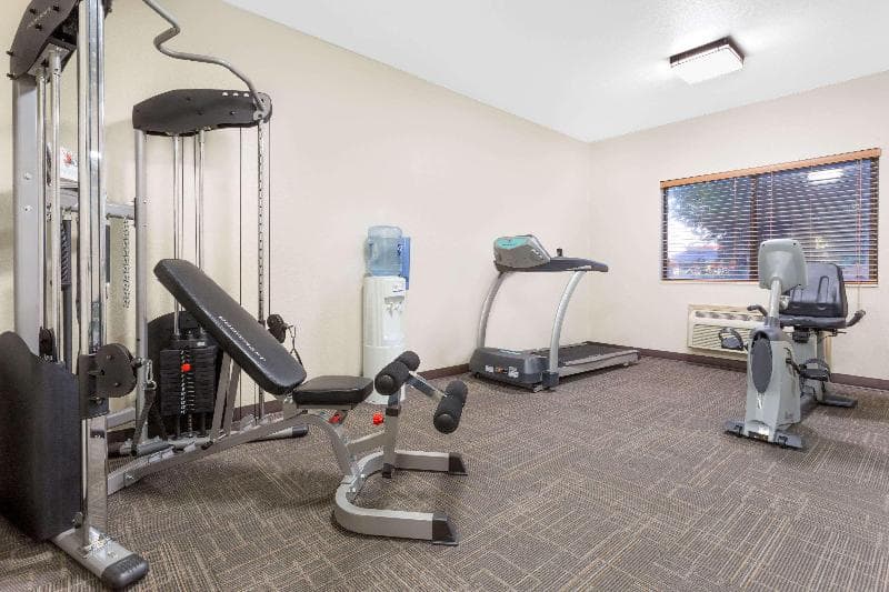 Baymont by Wyndham Waterloo 3