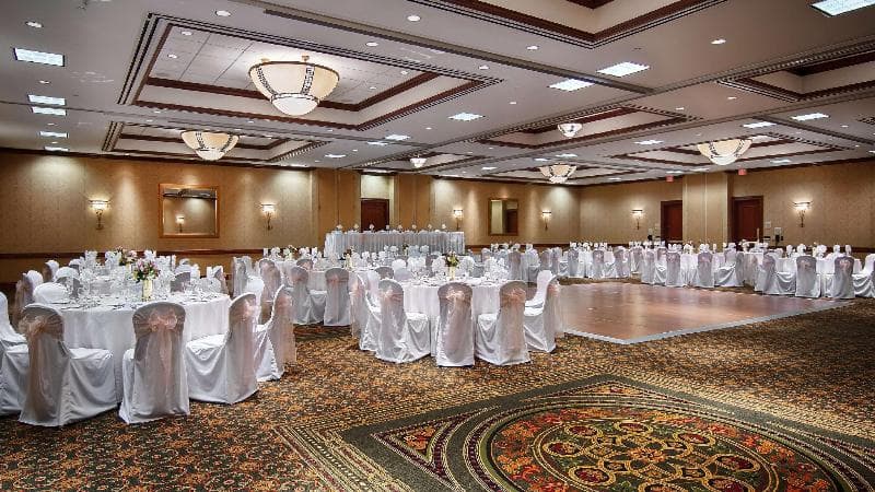 Hilton Garden Inn Milwaukee Northwest Conference Center 5