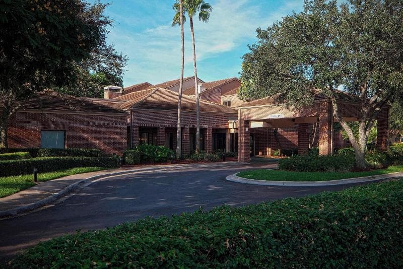 Courtyard Fort Lauderdale Plantation 4