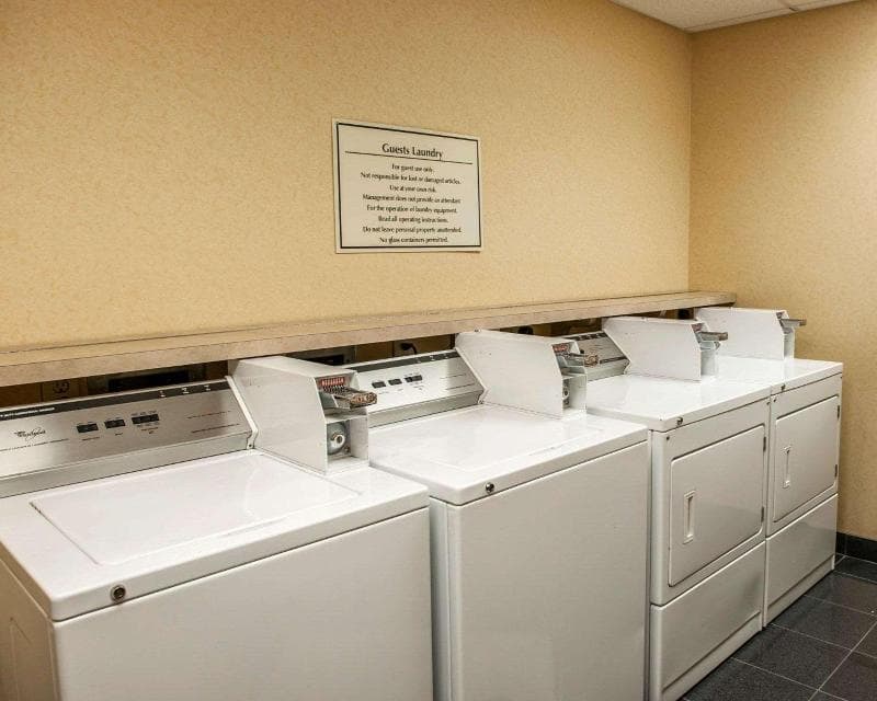 Comfort Suites Near Indianapolis Airport 2