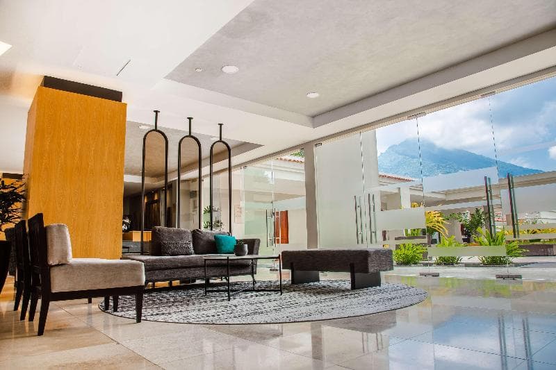 Hilton San Salvador 5