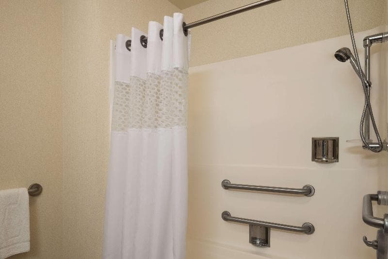 Hampton Inn Belle Vernon 4