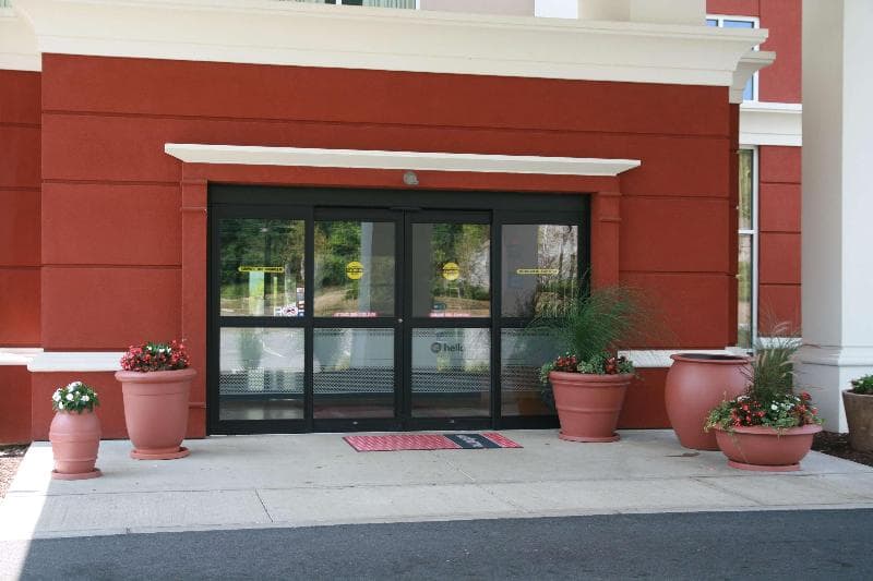 Hampton Inn & Suites Poughkeepsie photo 1