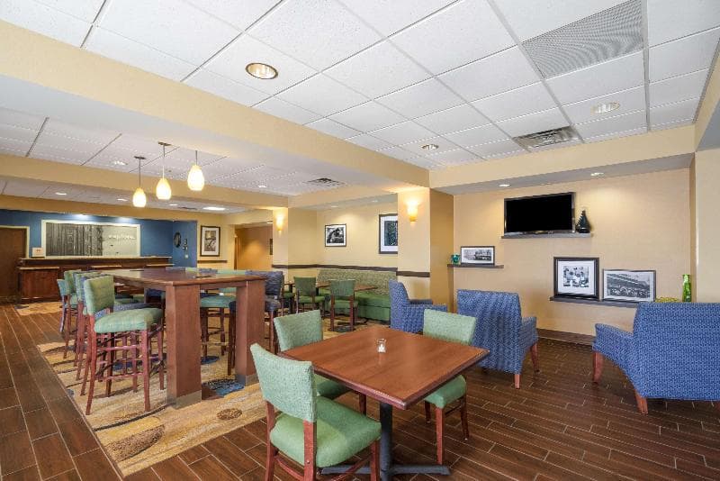 Hampton Inn Maysville photo 1