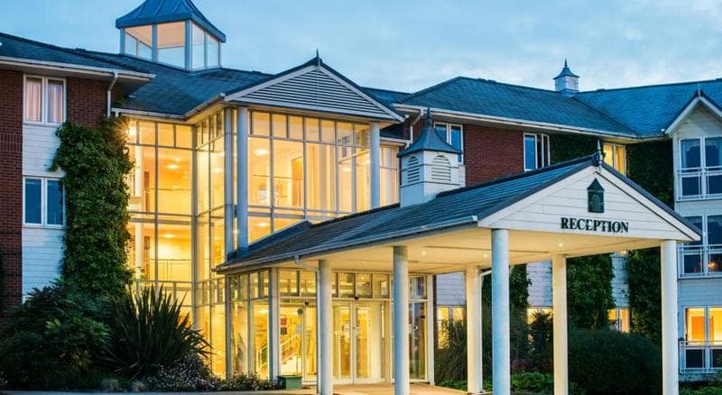 Arden Hotel & Leisure Club 3