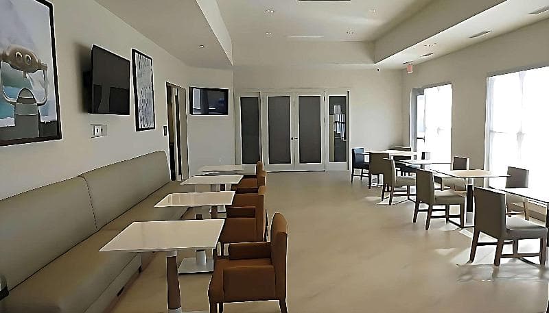 Comfort Suites main