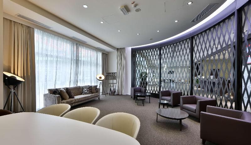 Best Western Premier CHC Airport photo 1