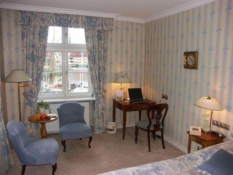 Podewils photo 1