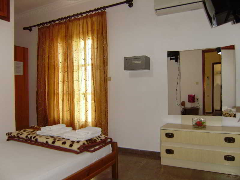 Nicolas Studios and Apartments 5