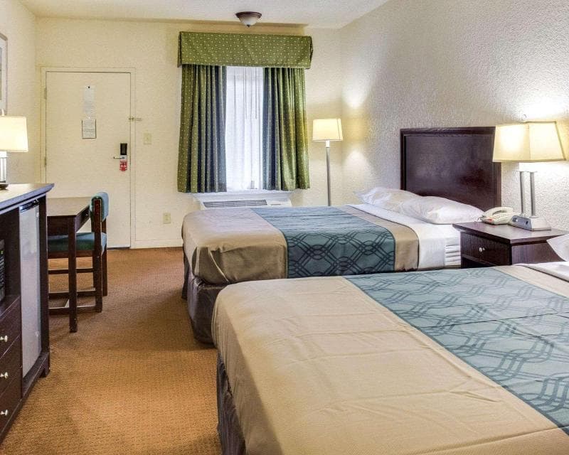 Quality Inn & Suites 3