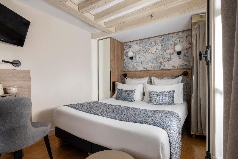 Hotel Theoreme 2