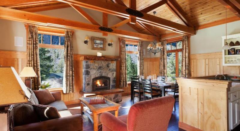 Tamarack Lodge 5