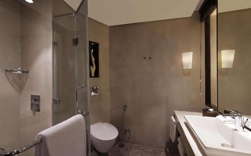 Doubletree By Hilton Gurugram Baani Square 5