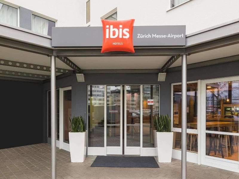 Ibis Zurich Messe-airport 4