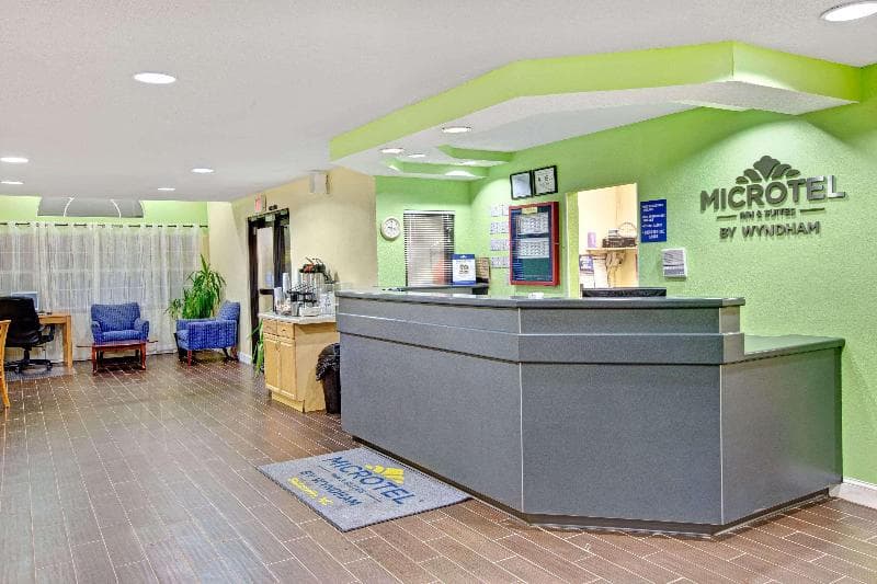 Microtel Inn & Suites By Wyndham Statesville 4