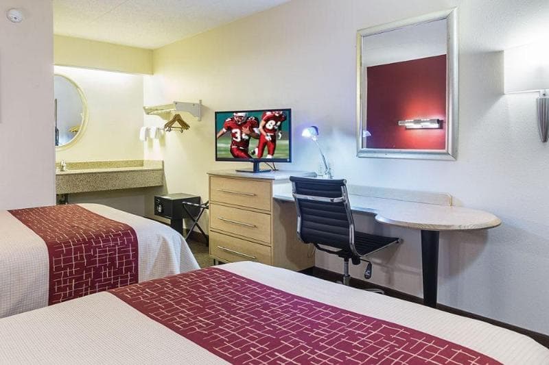 Red Roof Inn Detroit - Farmington Hills 5