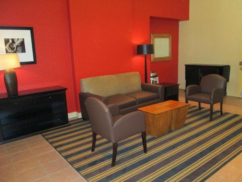 Hawthorn Extended Stay by Wyndham Irving DFW North 3