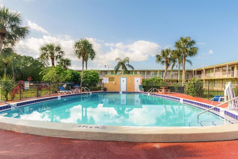 Studio 6 Vero Beach, Fl photo 1