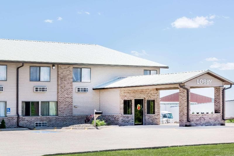 Super 8 By Wyndham Jefferson 4