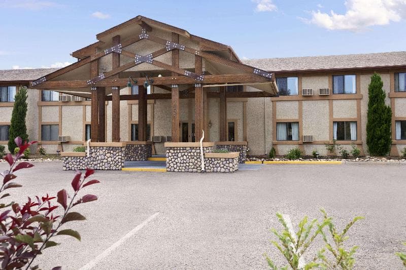 Rodeway Inn 5