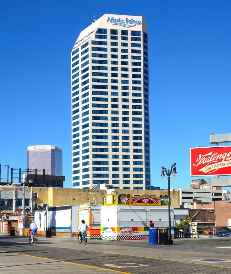 Atlantic Palace 5