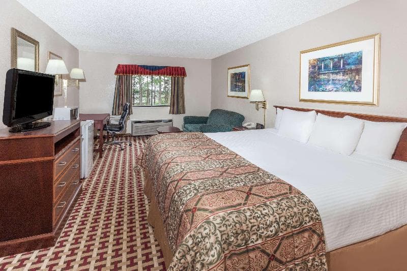 Baymont By Wyndham Smyrna 5