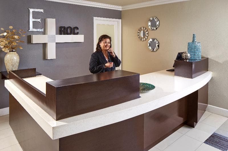 Eden Roc Inn And Suites 4