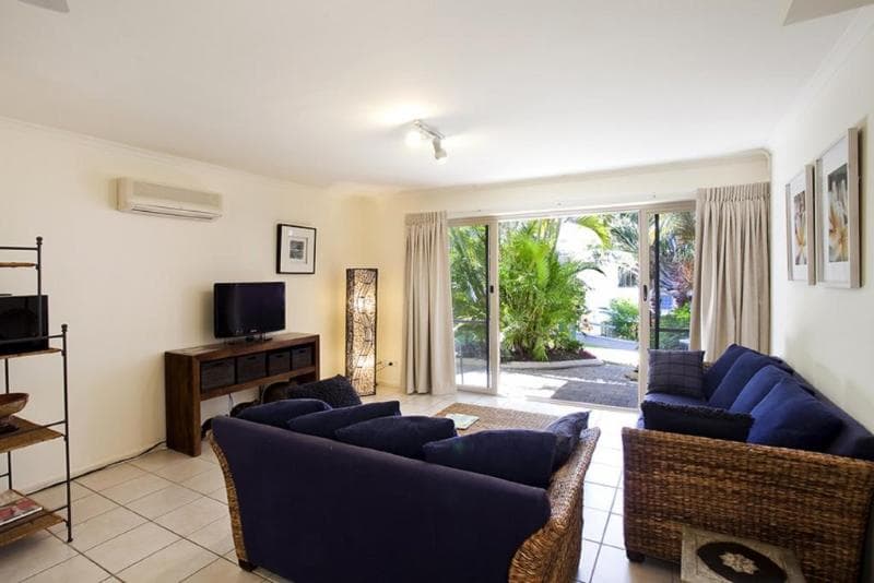 Beach Breakers Resort 3