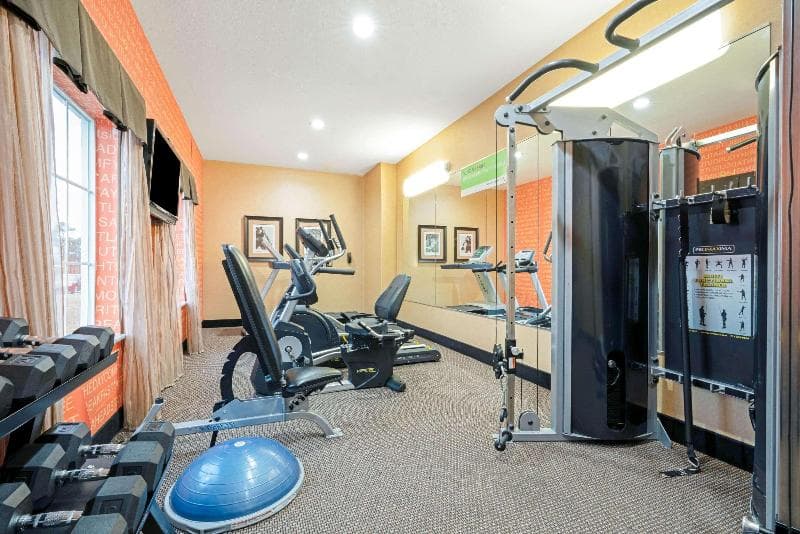 La Quinta Inn & Suites by Wyndham McAlester photo 1