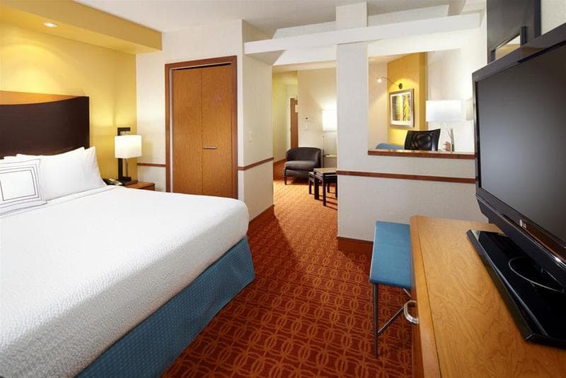 Fairfield Inn & Suites Pittsburgh Neville Island 2