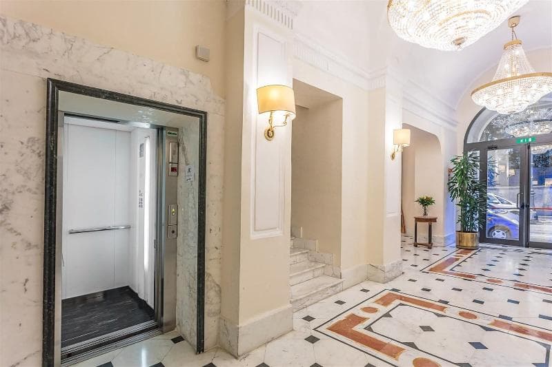 Hotel Lux 5