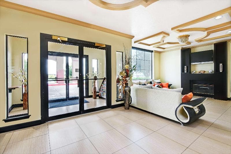 SureStay Plus Hotel by Best Western San Antonio Airport 3