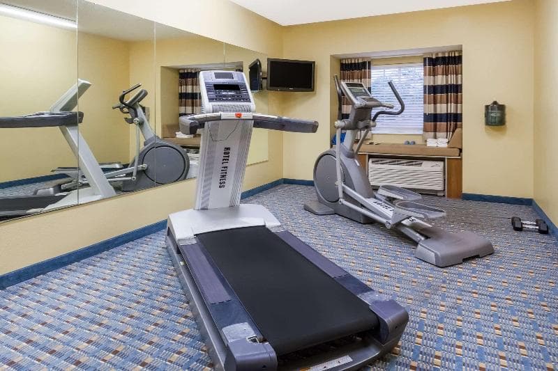 Microtel Inn & Suites By Wyndham Dickson City/Scranton photo 1