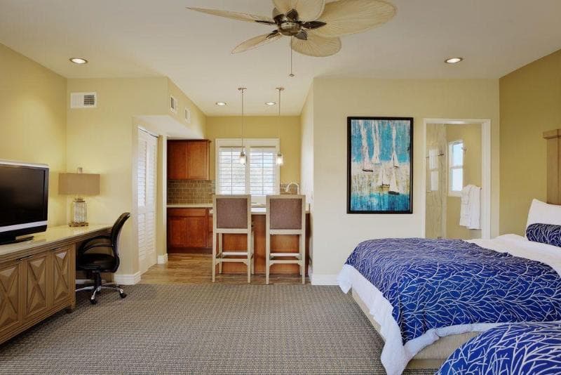 Pacific Shores Inn photo 1