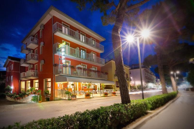 Hotel Etna main