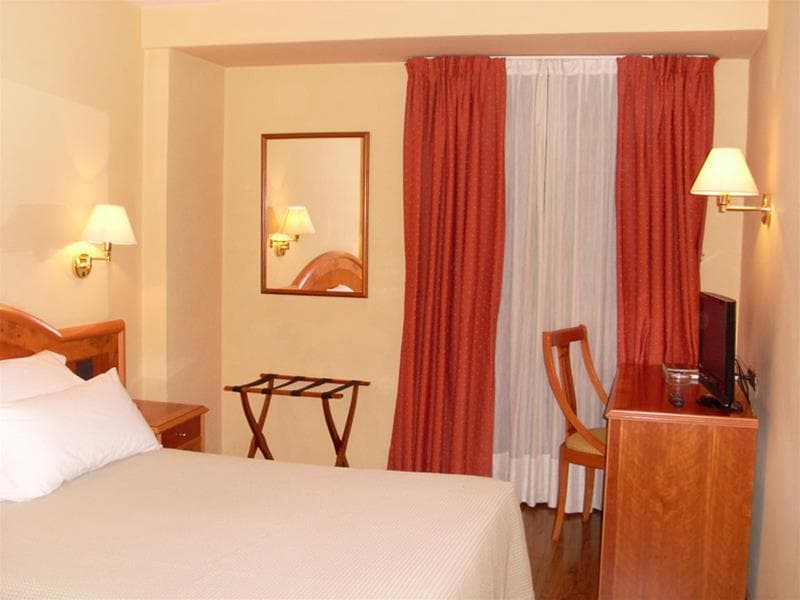 Hotel El Nogal main
