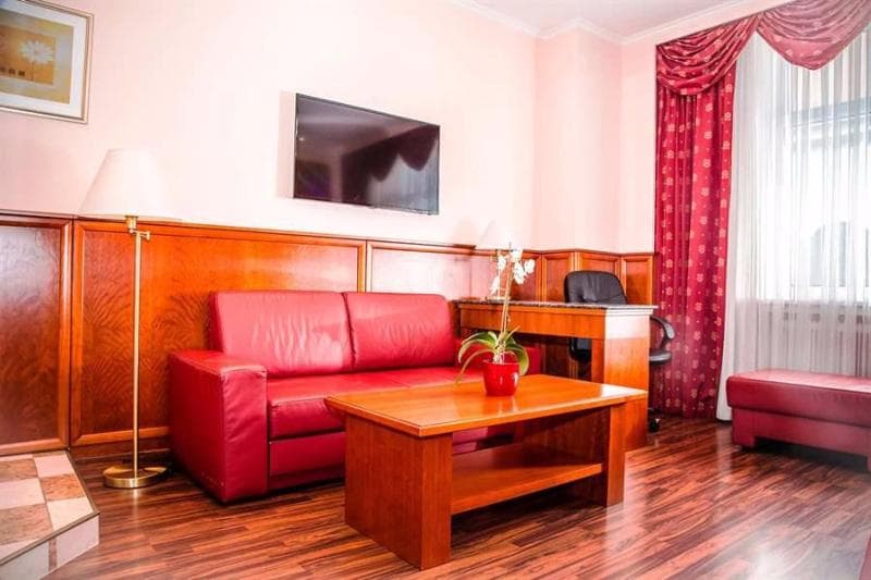 Hotel Corvinus 4