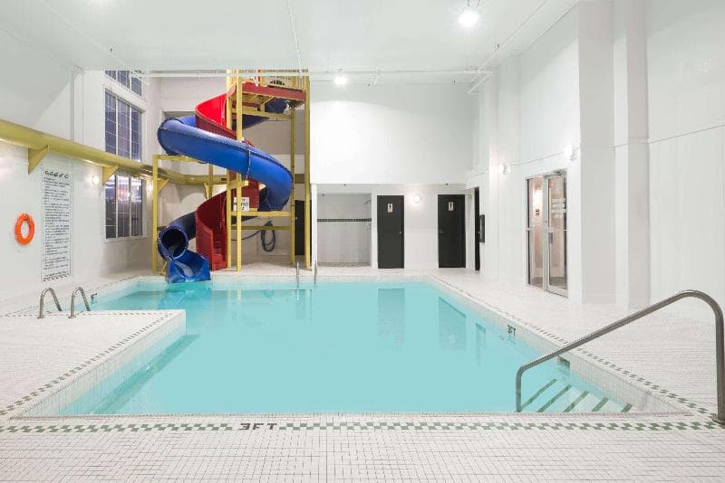 Super 8 By Wyndham Grande Prairie 2