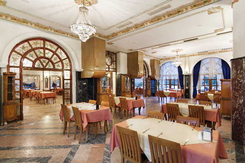 Rose Garden Premium Hotel 4