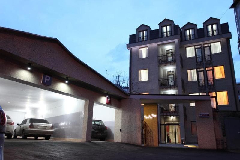 Cascade Hotel photo 1
