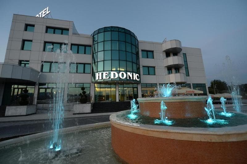 Hotel Hedonic 4