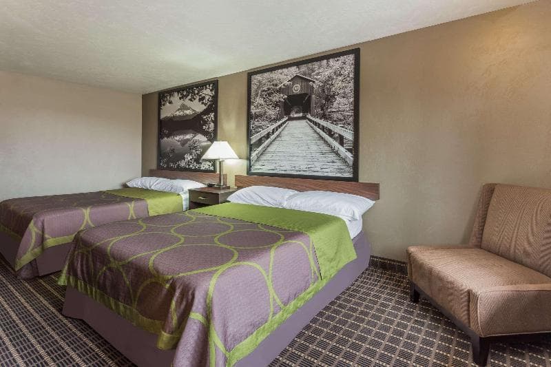 Super 8 by Wyndham Corvallis photo 1