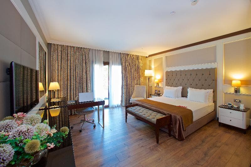 Ramada Hotel & Suites By Wyndham Istanbul Merter 4